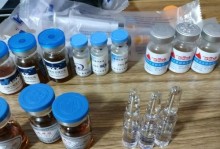 狗狗吐水喂药，这些方法让它轻松服药（用这些让你的宠物更容易接受药物治疗）